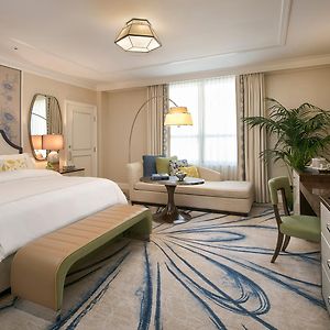 Premium Resort View Room King Bed